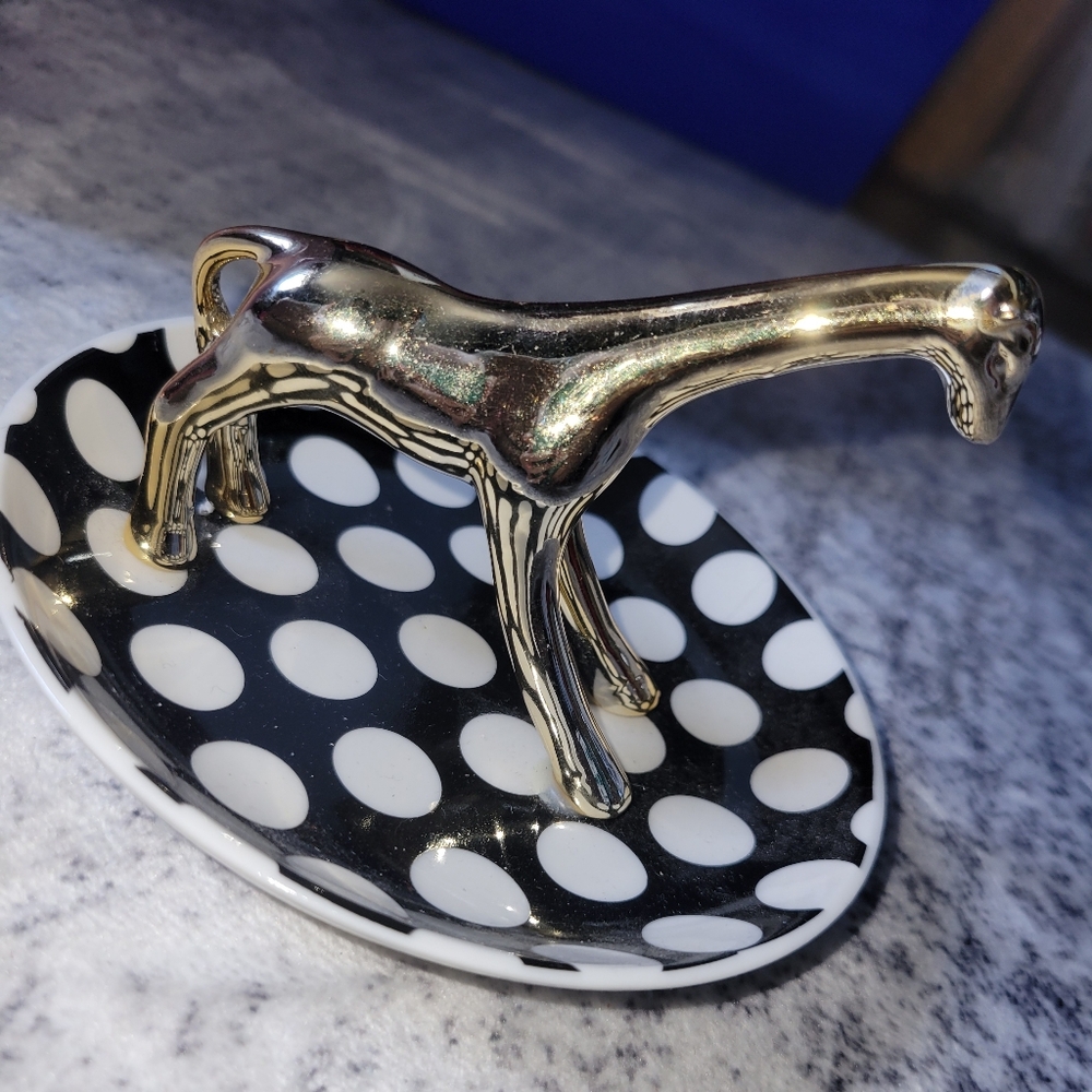 Gold Giraffe Ring Holder